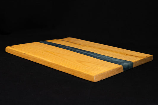 Tagliere Artigianale "Anthracite River" – Castagno e Resina Grigia